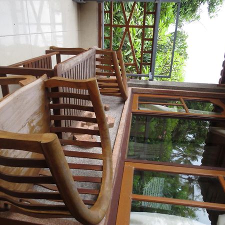 Paradise Palm Beach Bungalows And Dive Center تولامبين المظهر الخارجي الصورة